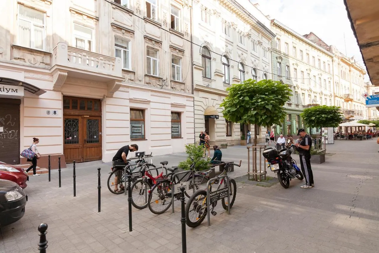Opera Theater Apartments Lviv 0*,